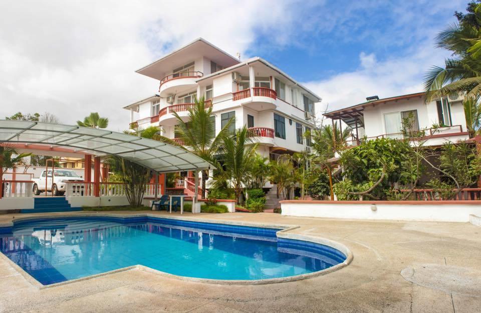 Hotel Dejavu Puerto Ayora  Extérieur photo