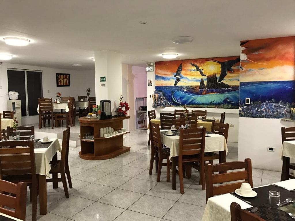Hotel Dejavu Puerto Ayora  Extérieur photo