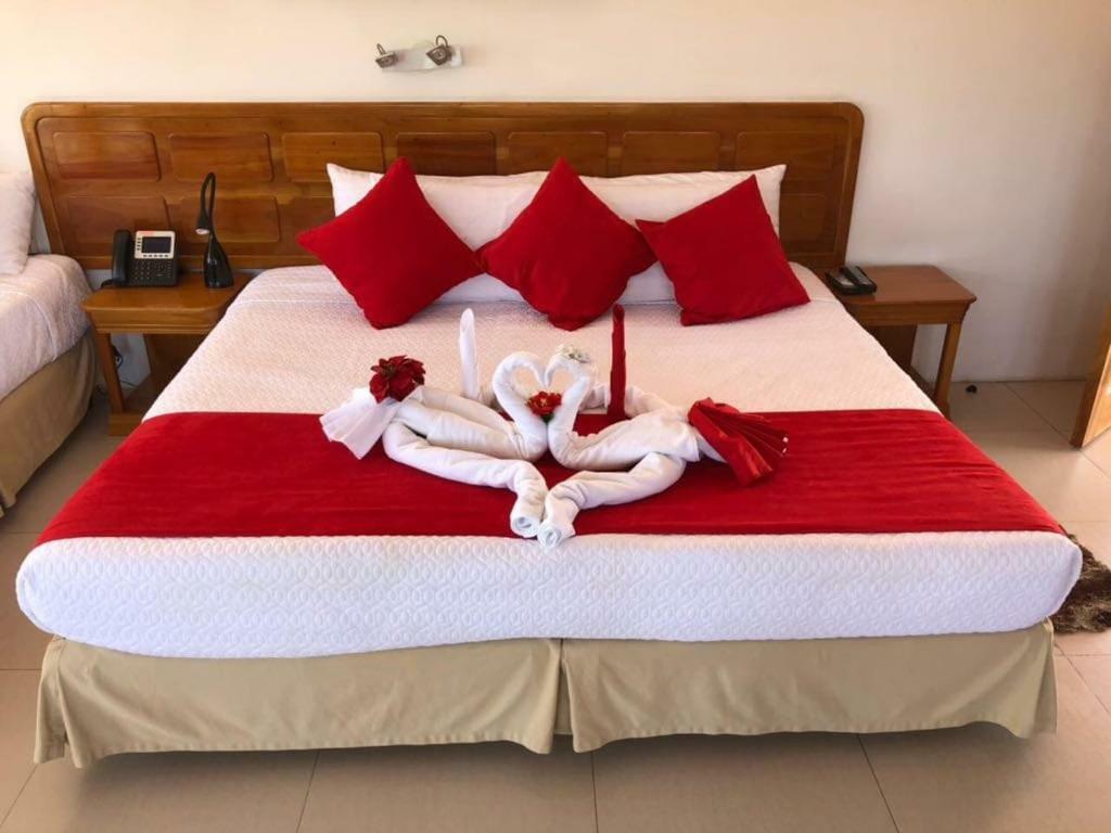 Hotel Dejavu Puerto Ayora  Extérieur photo